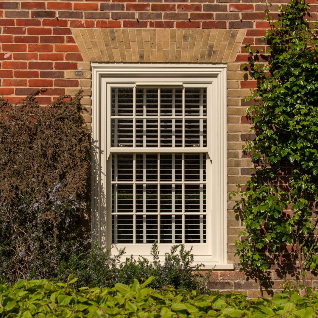 Bygone PVCu sash window in white