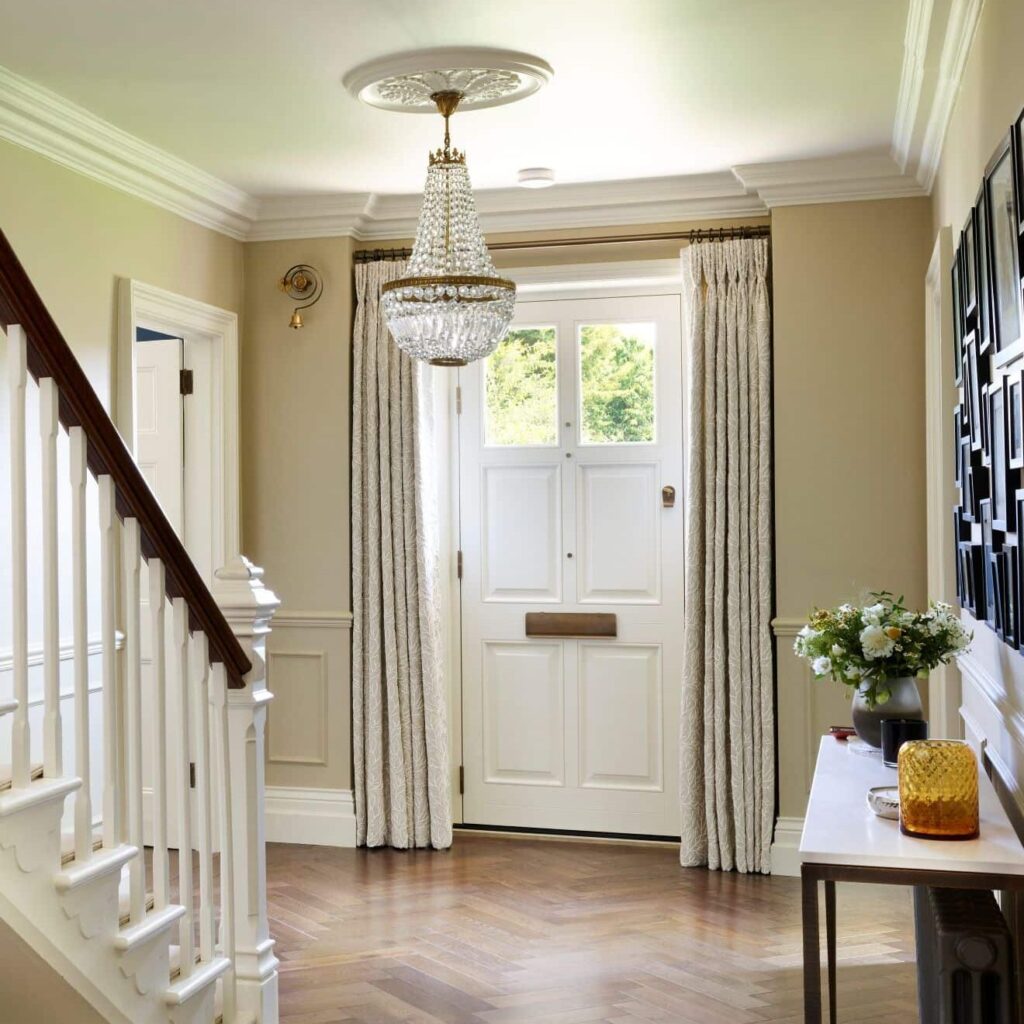Timber Chalfont entrance door in Farrow & Ball Slipper Satin
